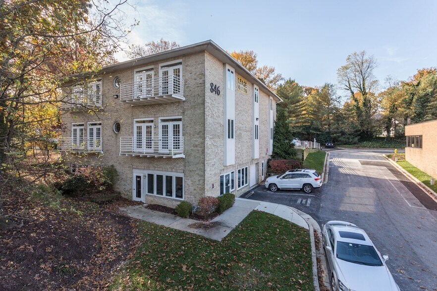 846 Ritchie Hwy, Severna Park, MD à louer - Photo du bâtiment - Image 3 de 3