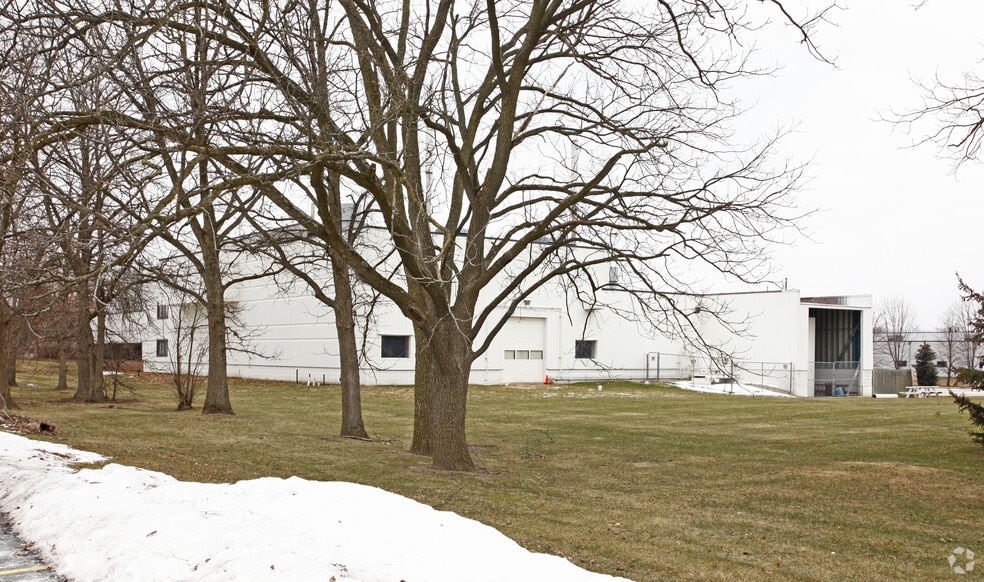 560 Avis Dr, Ann Arbor, MI for sale - Building Photo - Image 3 of 3