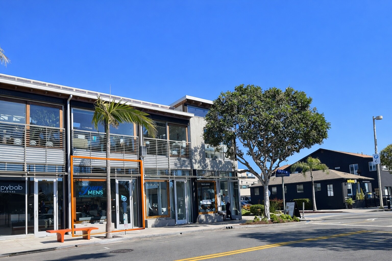 1300 Highland Ave, Manhattan Beach, CA à vendre Photo principale- Image 1 de 20