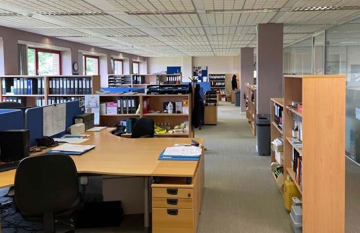 4A Royston Rd, Livingston à louer - Photo du bâtiment - Image 3 de 5