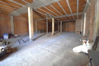 Plus de détails pour Multi-résidentiel à vendre