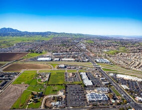 5941 Lone Tree Way, Brentwood, CA - Aérien  Vue de la carte