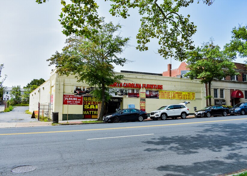 5720 Georgia Ave NW, Washington, DC à vendre - Photo du bâtiment - Image 1 de 5