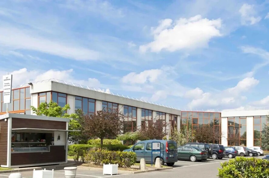 86 Avenue Louis Roche, Gennevilliers à louer - Photo du bâtiment - Image 3 de 9