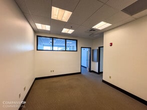 404 SW Columbia St, Bend, OR for lease Interior Photo- Image 2 of 8