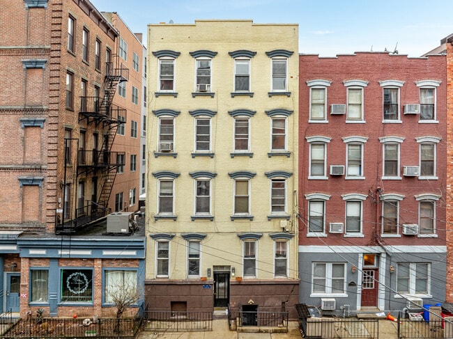 More details for 106 Willow Ave, Hoboken, NJ - Multifamily for Auction