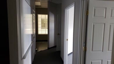 150 N Durango Dr, Las Vegas, NV for lease Interior Photo- Image 2 of 6