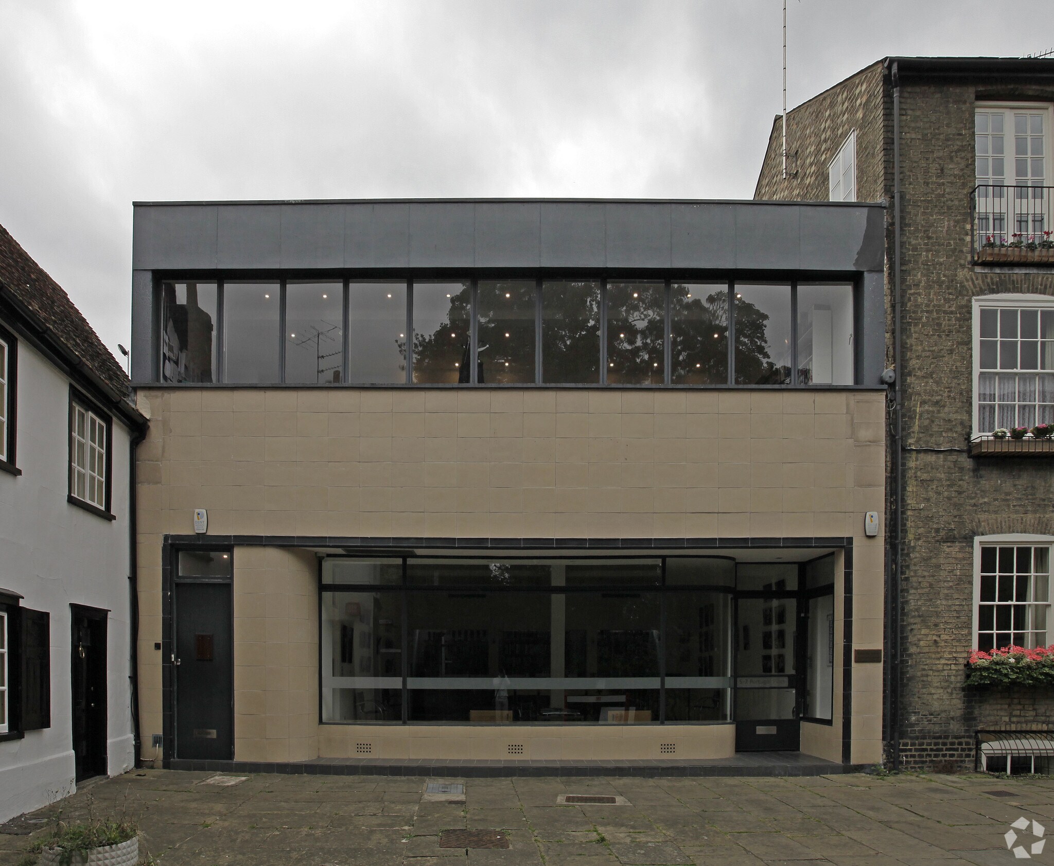 5-7 Portugal Pl, Cambridge à vendre Photo principale- Image 1 de 1