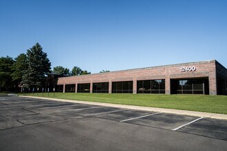 12400 Portland Ave, Burnsville, MN for lease Building Photo- Image 1 of 15