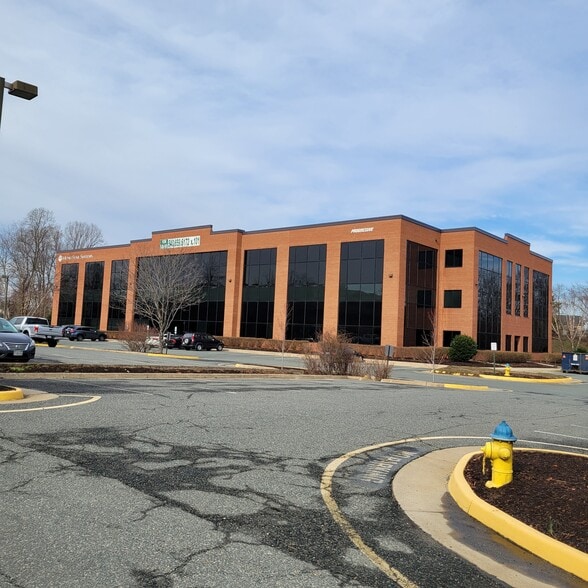 51 Barrett Heights Rd, Stafford, VA for lease - Building Photo - Image 2 of 18