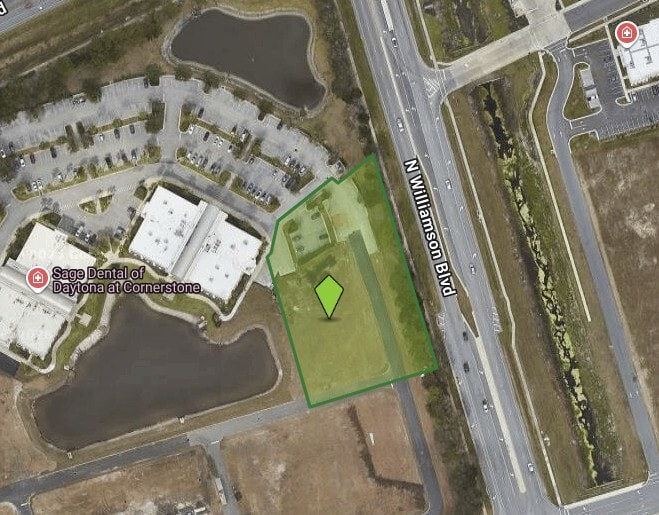1501 Outlet Blvd, Daytona Beach, FL for lease - Building Photo - Image 2 of 3