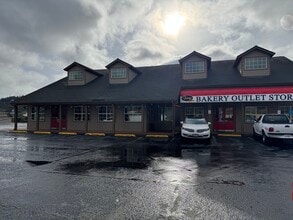 471 S A St, Springfield, OR à louer Photo du bâtiment- Image 2 de 12