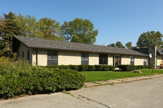Plus de détails pour 40660-40666 5 Mile Rd, Plymouth, MI - Bureau à louer