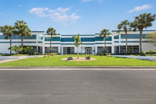 More details for 9535 Satellite Blvd, Orlando, FL - Industrial for Lease
