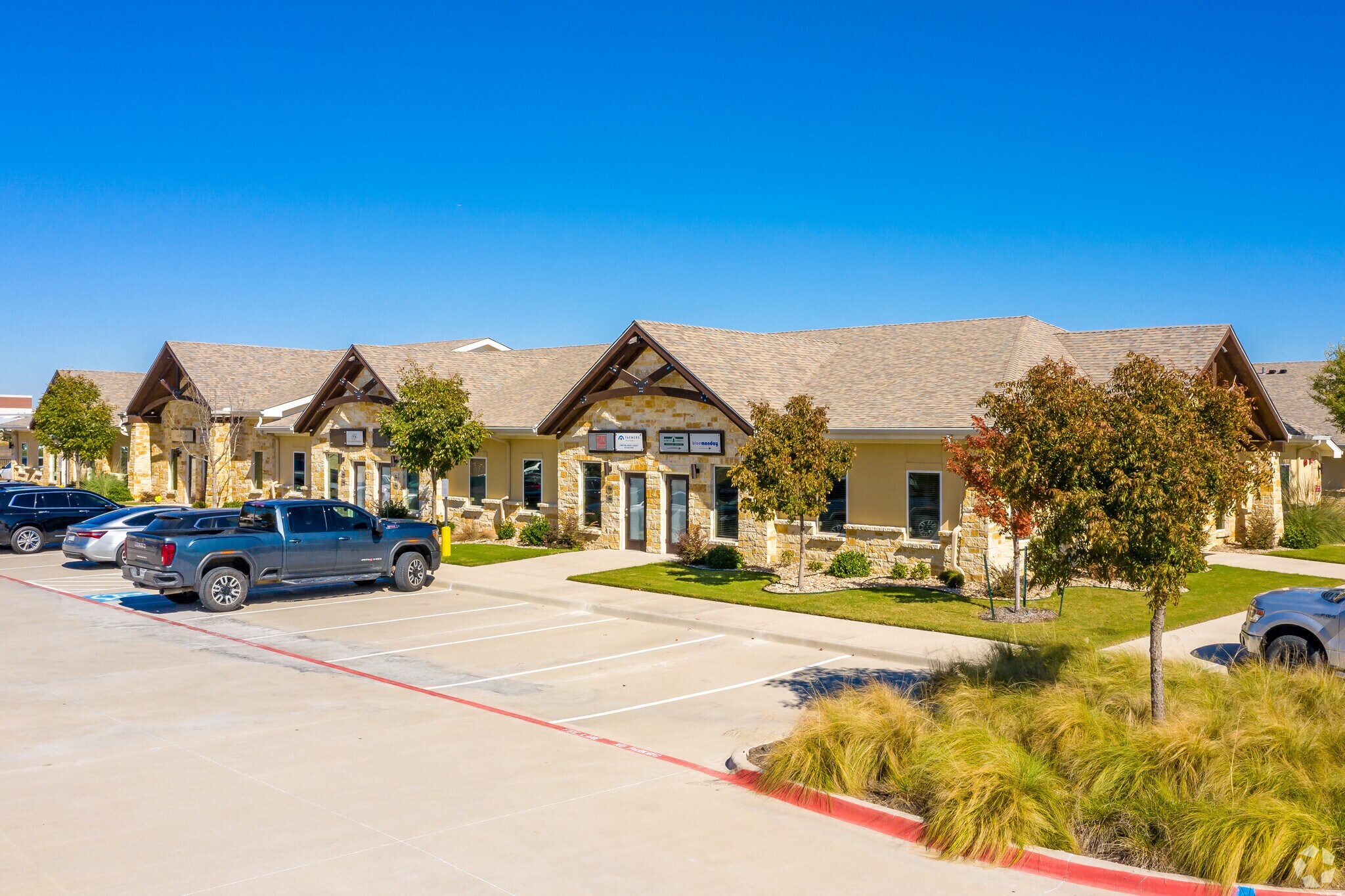 4645 Wyndham Ln, Frisco, TX for lease Primary Photo- Image 1 of 4
