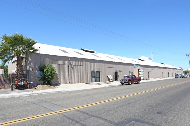 More details for 610 N E St, Madera, CA - Flex, Industrial for Lease