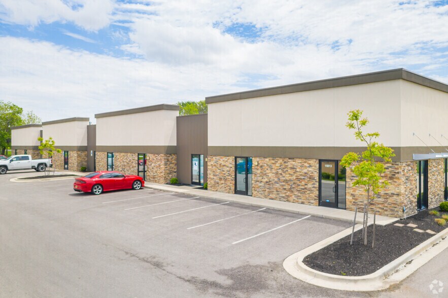 15811-15853 S Mahaffie St, Olathe, KS à louer - Photo du bâtiment - Image 3 de 6