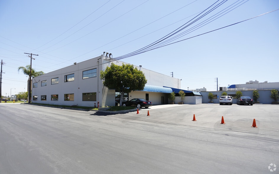 1711 S Mountain Ave, Monrovia, CA for lease - Building Photo - Image 3 of 8