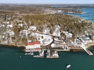 Plus de détails pour 6 Boatyard Rd, Tenants Harbor, ME - Spécialité à vendre