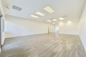 900 Round Rock Ave, Round Rock, TX for lease Interior Photo- Image 2 of 8