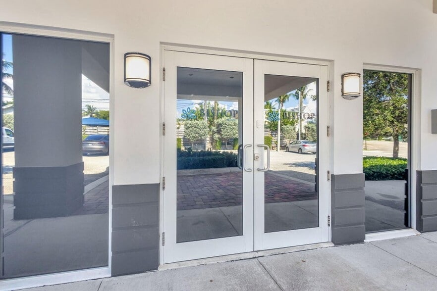 402 SE 6th Ave, Delray Beach, FL for sale - Building Photo - Image 3 of 38