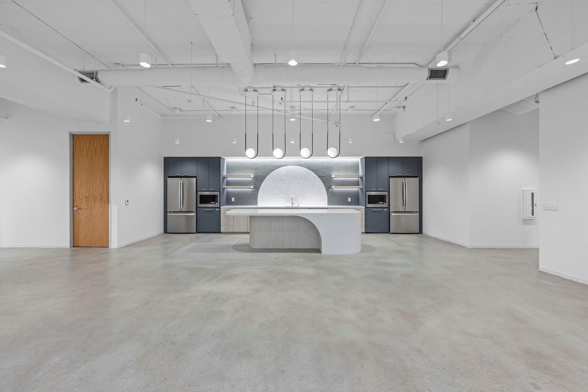 18100 Von Karman Ave, Irvine, CA à louer Photo intérieure- Image 1 de 5