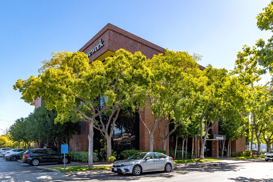 3101 Park Blvd, Palo Alto, CA à louer - Photo du bâtiment - Image 3 de 4