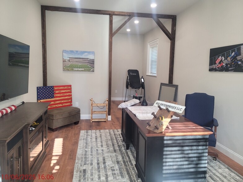 121 S Main St, Alburtis, PA for lease - Building Photo - Image 3 of 9