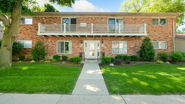 516 Neff Ln, Grosse Pointe, MI à vendre Photo principale- Image 1 de 48