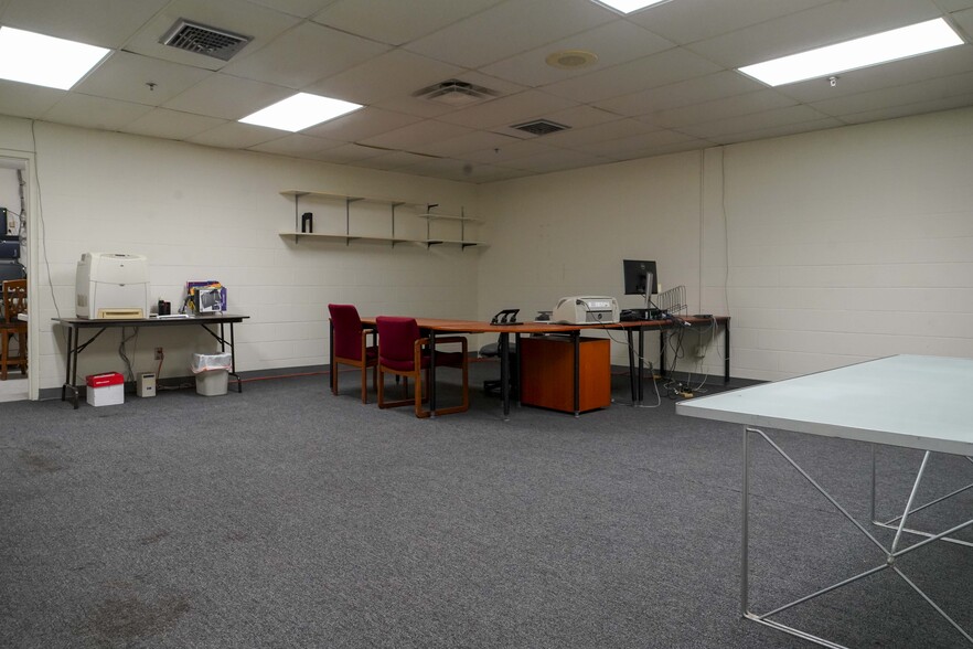 525 S Highway 77, Robstown, TX for lease - Interior Photo - Image 3 of 10