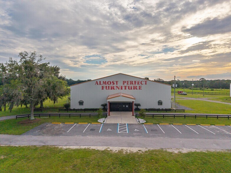 15004 S US Hwy 441, Summerfield, FL for sale - Primary Photo - Image 1 of 18