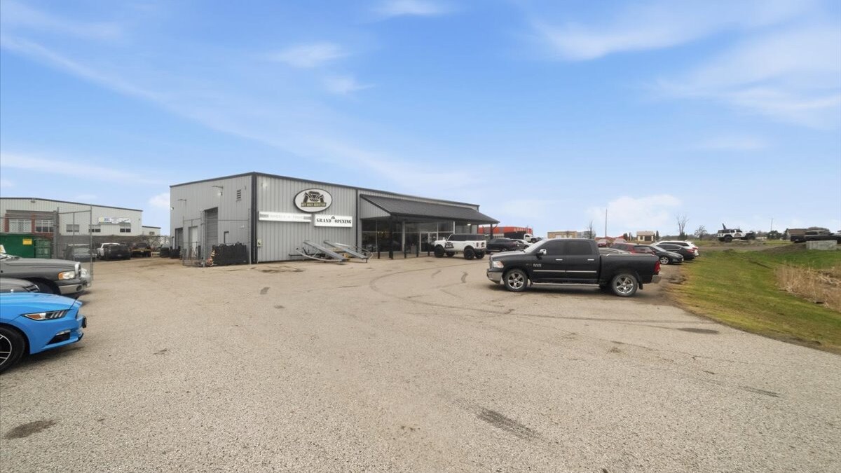 45025 Talbot Line, St Thomas, ON à vendre Photo du bâtiment- Image 1 de 19