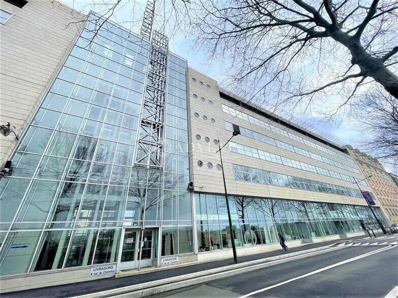 Bureau dans Alfortville à louer - Photo du bâtiment - Image 1 de 10