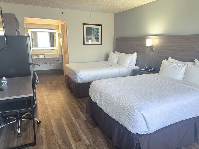 3836 E Mulberry St portefeuille de 2 propriétés à vendre sur LoopNet.ca - Photo du bâtiment - Image 3 de 31