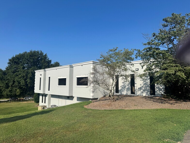 80 Villa Rd, Greenville, SC à vendre - Photo du bâtiment - Image 1 de 1