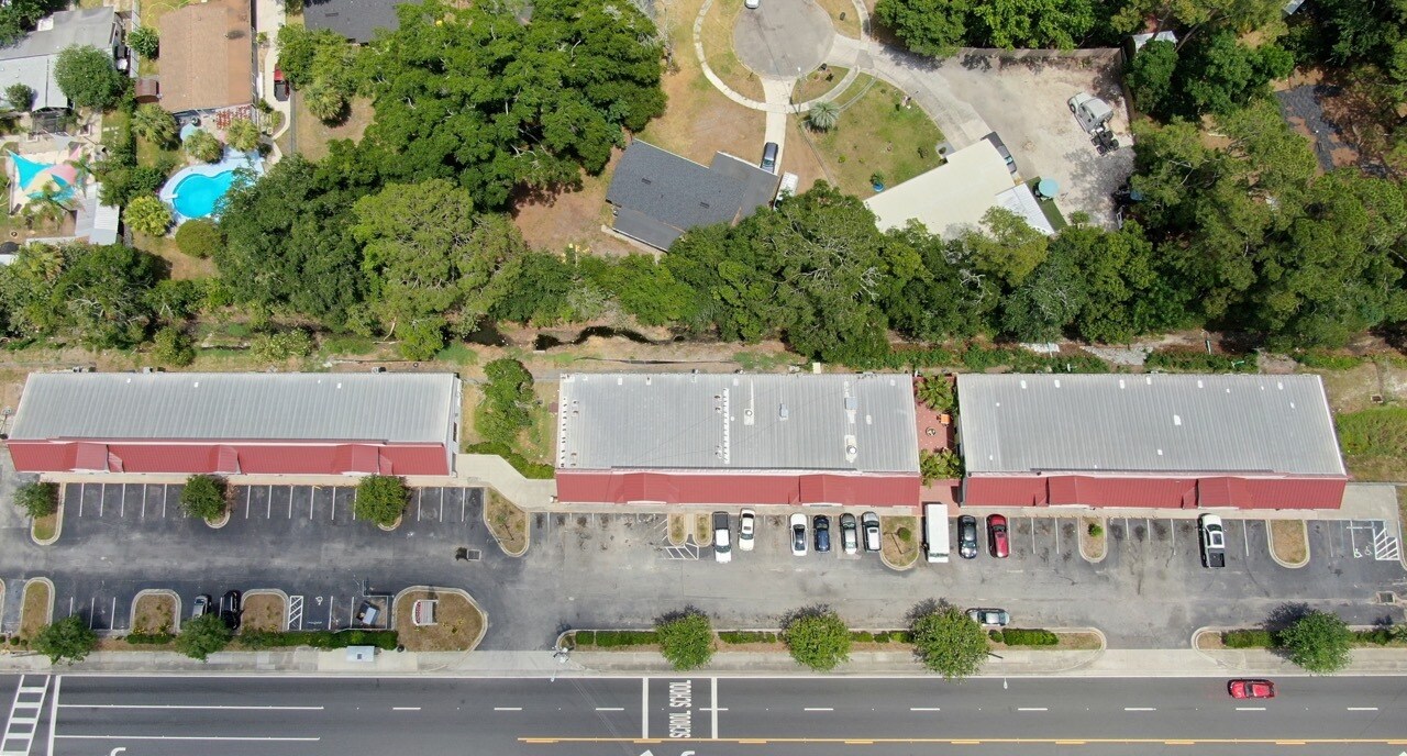 2151 Lane Ave S, Jacksonville, FL à louer Photo du bâtiment- Image 1 de 8
