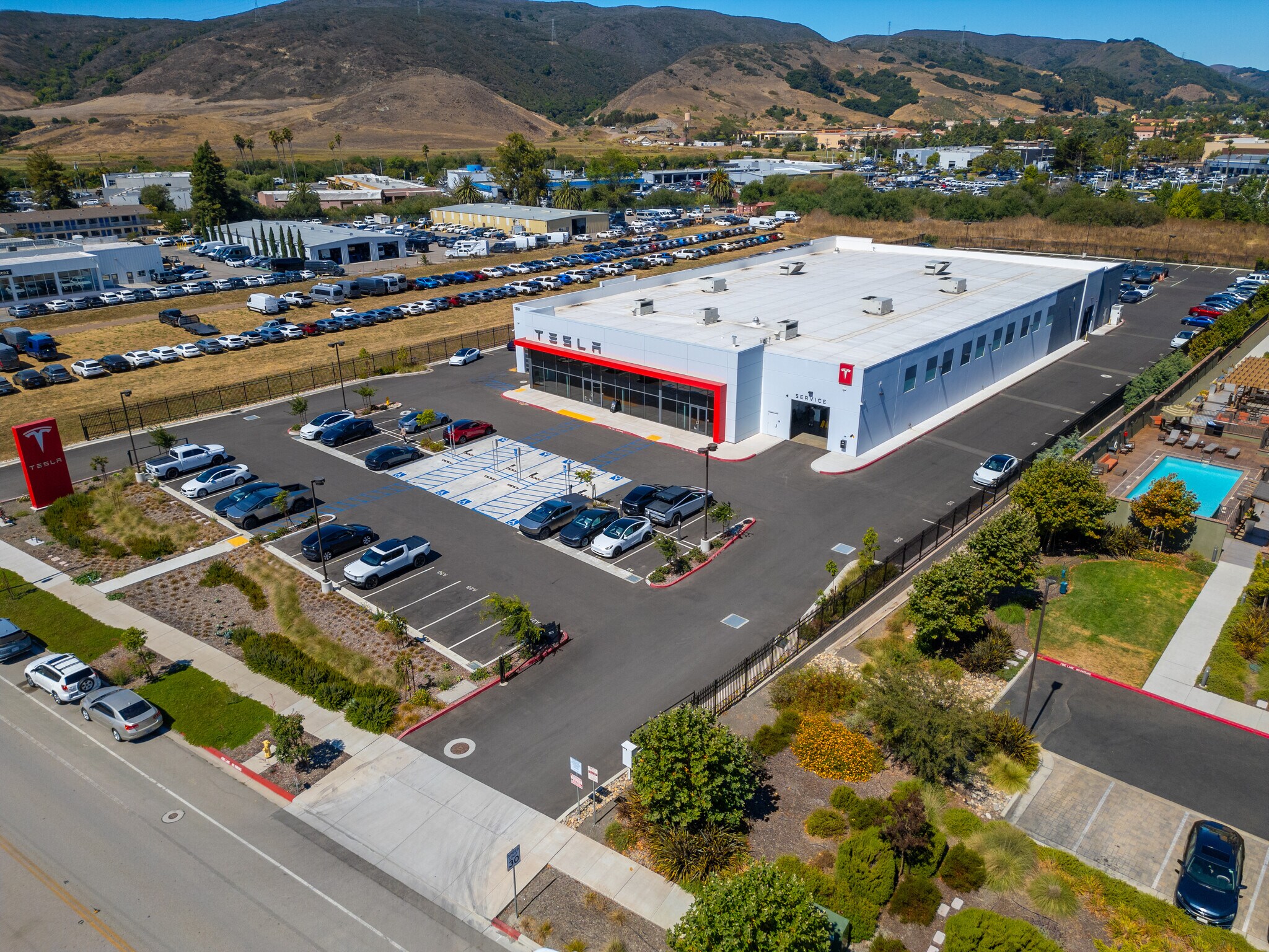 1381 Calle Joaquin, San Luis Obispo, CA à vendre Photo principale- Image 1 de 1