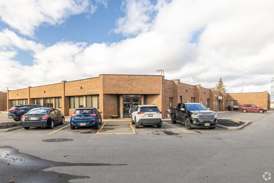 177 Colonnade Rd, Nepean, ON à louer - Photo du bâtiment - Image 2 de 3