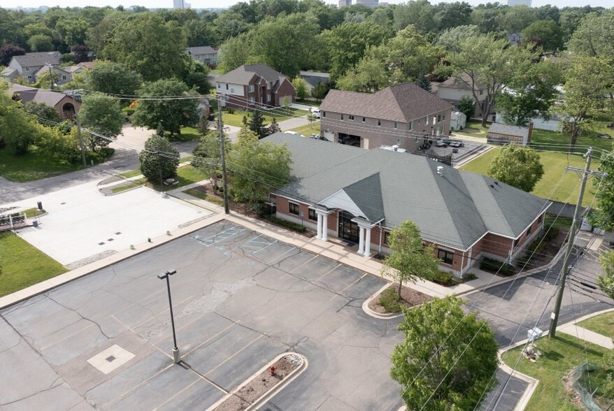 415 E Maple Rd, Troy, MI for sale - Aerial - Image 3 of 11