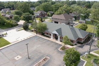 415 E Maple Rd, Troy, MI - AERIAL  map view - Image1