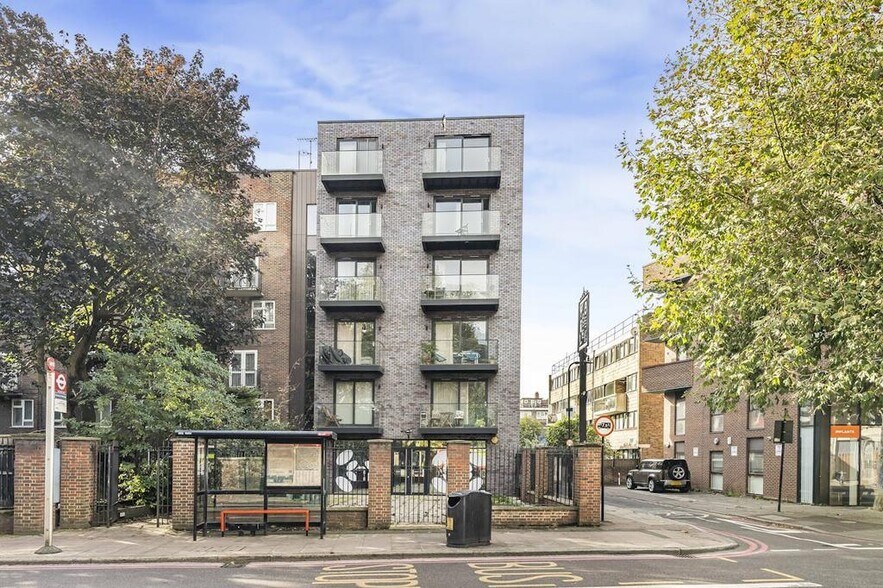 161-165 Kingsland Rd, Londres à vendre - Photo du bâtiment - Image 2 de 18