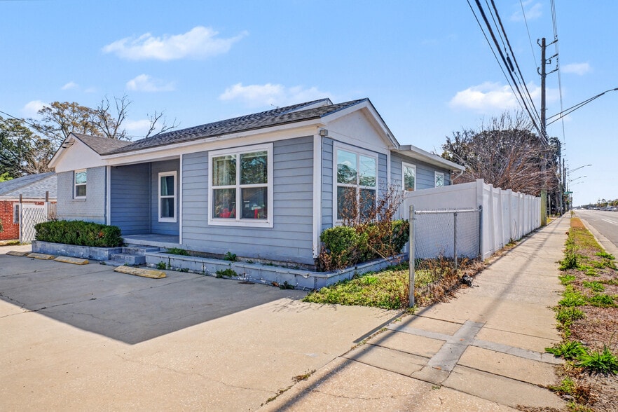 1201 Cassat Ave, Jacksonville, FL à vendre - Photo du bâtiment - Image 3 de 36