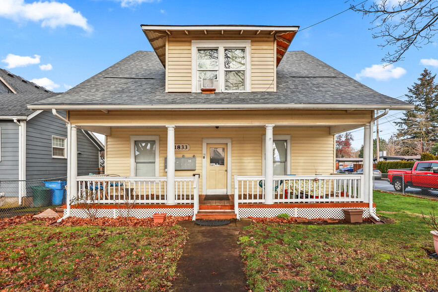 1833 C St, Washougal, WA for sale - Building Photo - Image 1 of 12