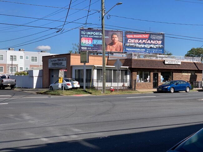 More details for 209-215 Westfield Ave W 28, Roselle Park, NJ - Retail for Lease