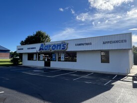 Aaron's | Repositioning Opportunity - Motel