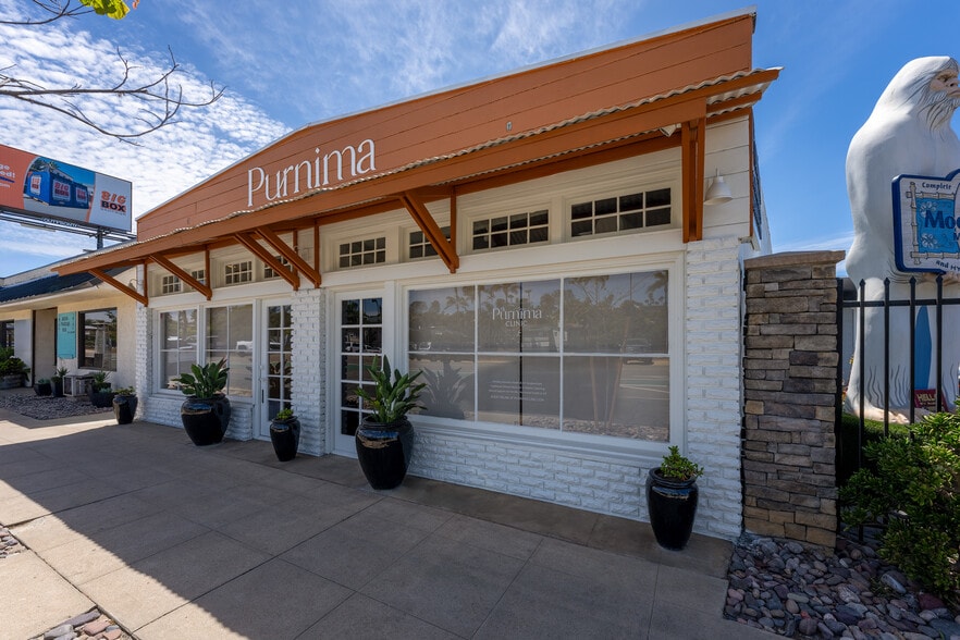 264 N Coast Highway 101, Encinitas, CA à vendre - Photo du bâtiment - Image 3 de 14