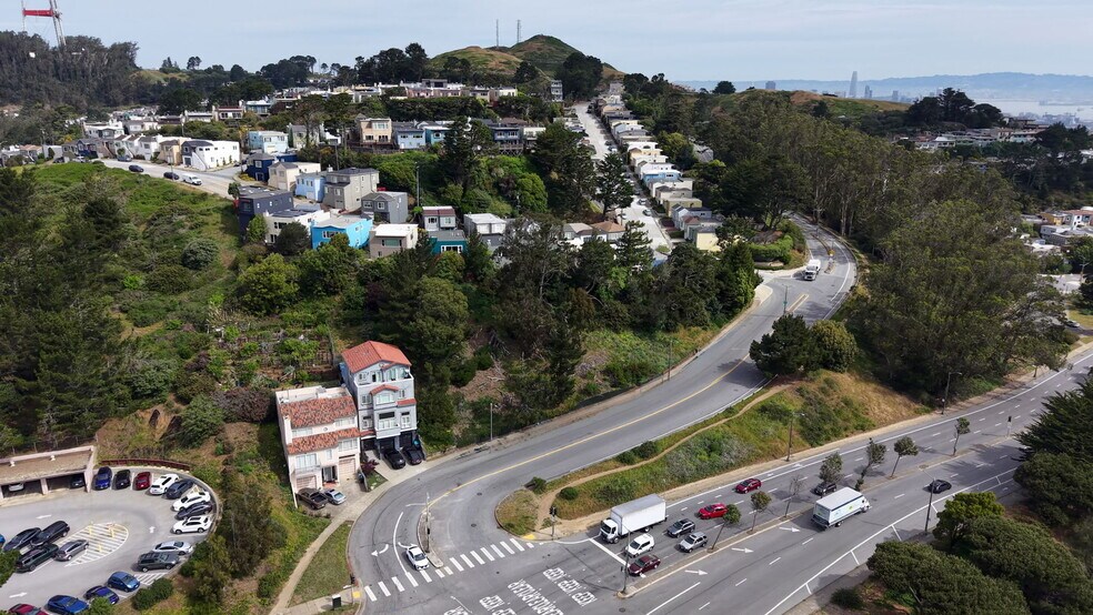 1230-1240 Twin Peaks Blvd, San Francisco, CA for sale - Building Photo - Image 3 of 6