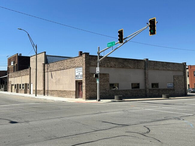 More details for 201 W 3rd St, Marion, IN - Retail for Sale