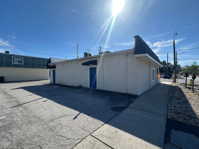 4333 W Bay To Bay Blvd, Tampa, FL à vendre - Photo du bâtiment - Image 3 de 10