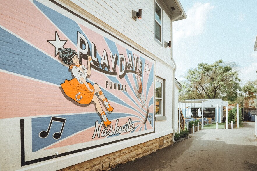 2405 12th Ave S, Nashville, TN à vendre - Photo du bâtiment - Image 3 de 8